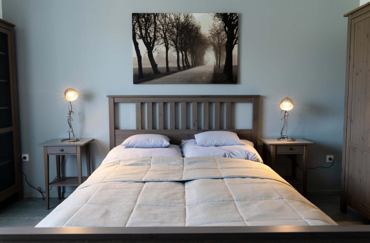 Kunfoglalas Apartmanhaz Kisujszallas Buitenkant foto